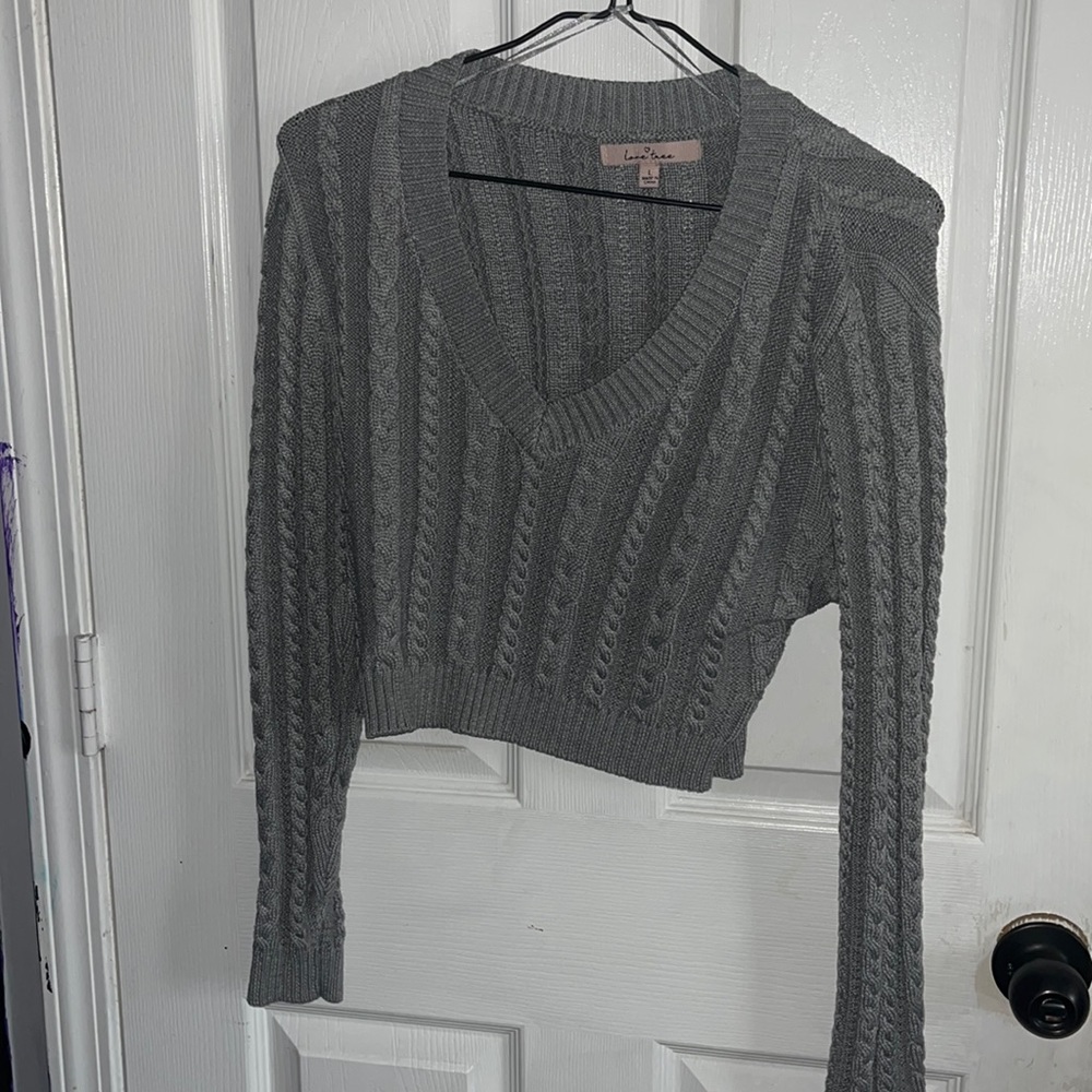 Love Tree Grey Cropped Long Sleeve Sweater- Soft, lightweight and VERY stylish!
